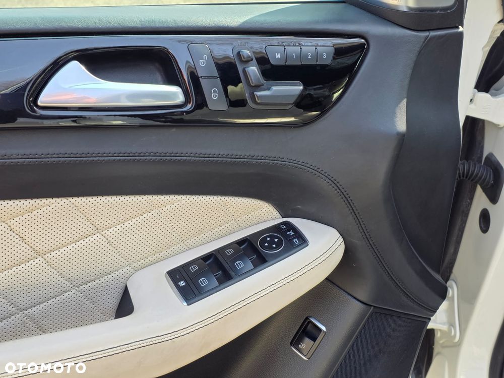 Mercedes-Benz GL - 19