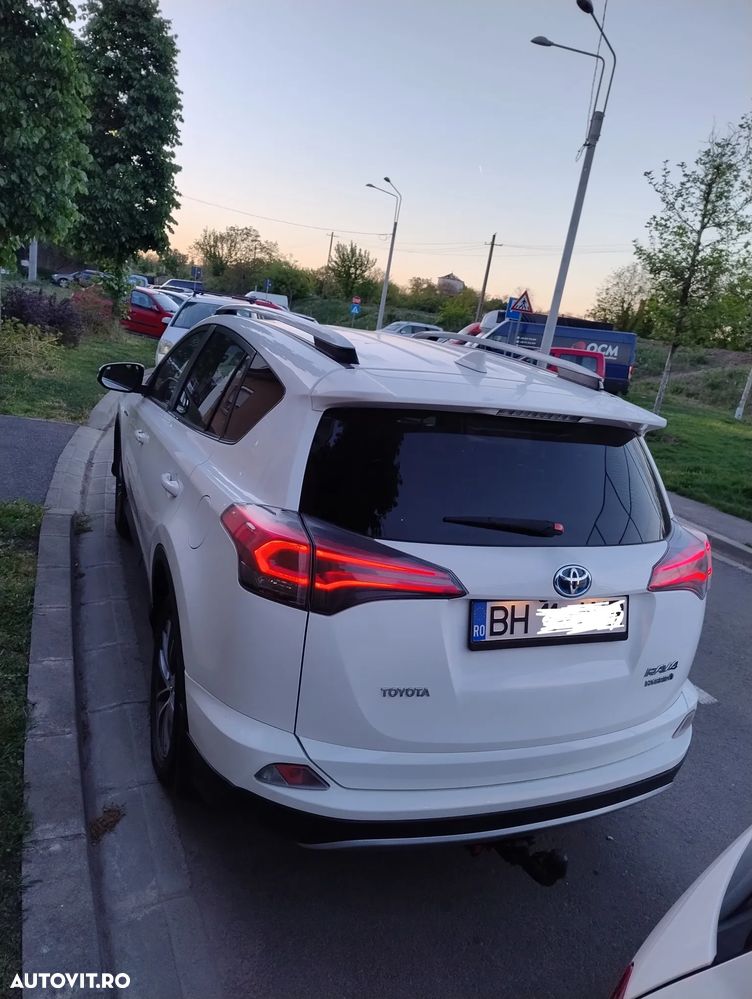 Toyota RAV4 2.5 VVT-i 4x4 Luxury - 2
