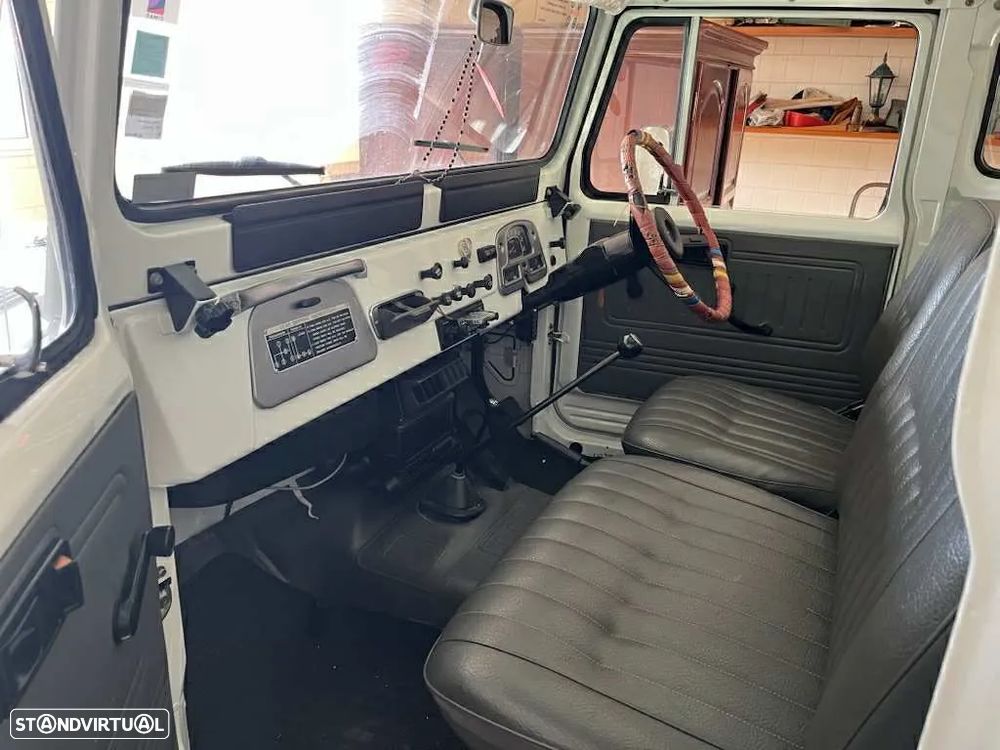 Toyota BJ 40 - 5