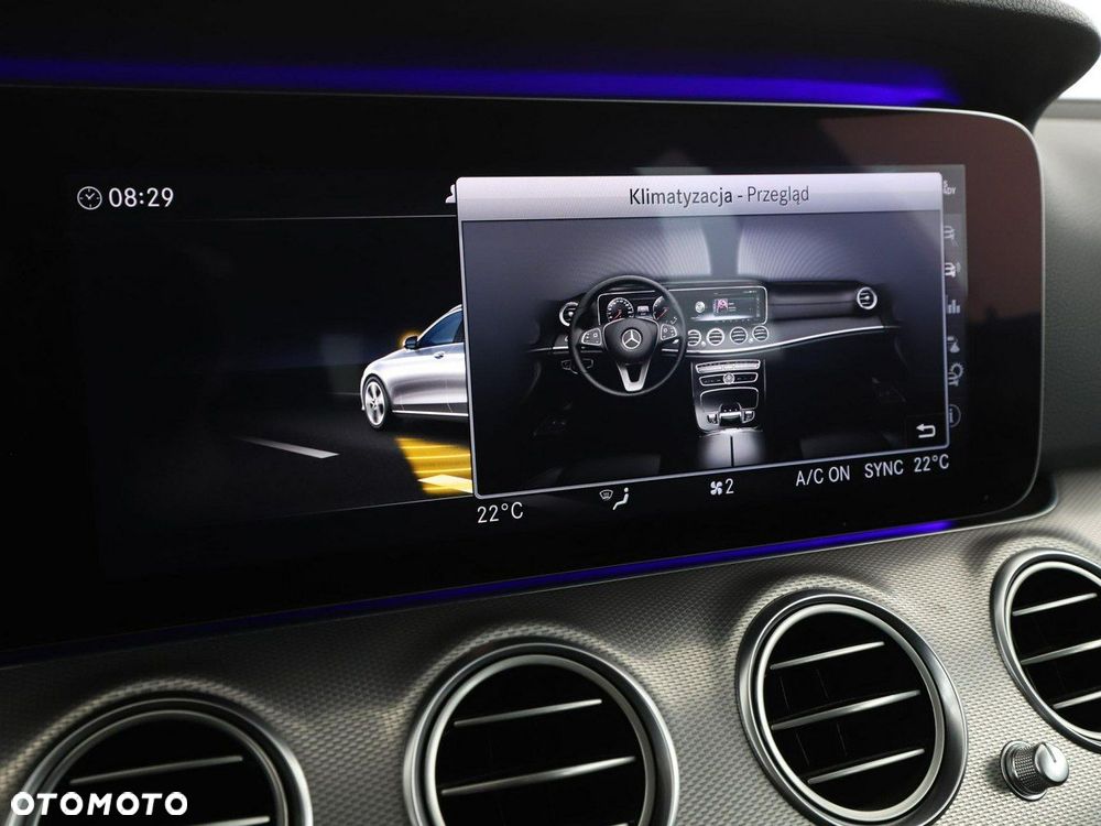 Mercedes-Benz Klasa E 250 9G-TRONIC Avantgarde - 28