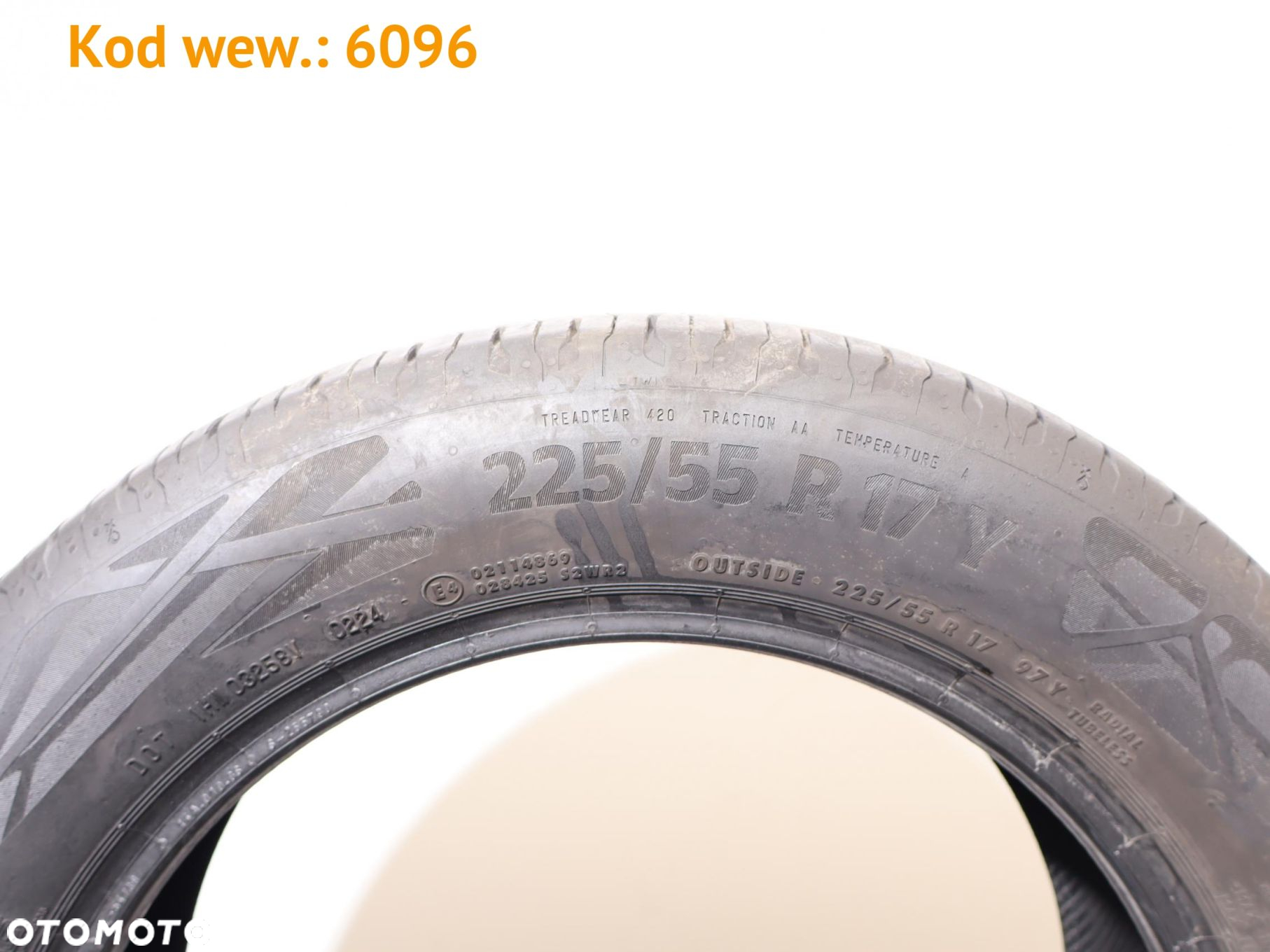 Continental Eco Contact 6 - 225/55 R17 - 5