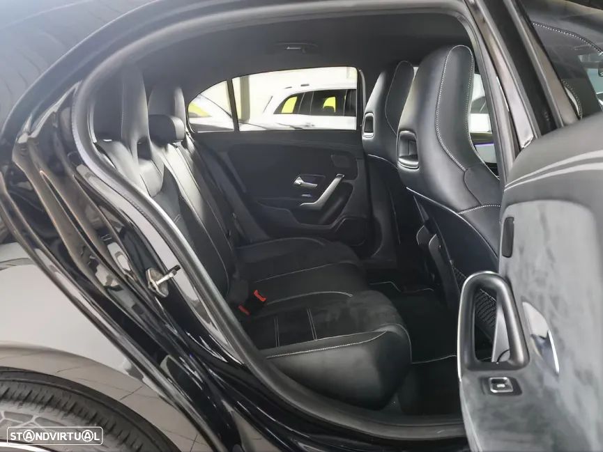 Mercedes-Benz A 250 e AMG Line - 6