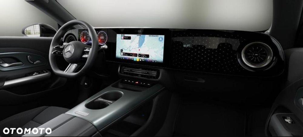 Mercedes-Benz CLA - 12