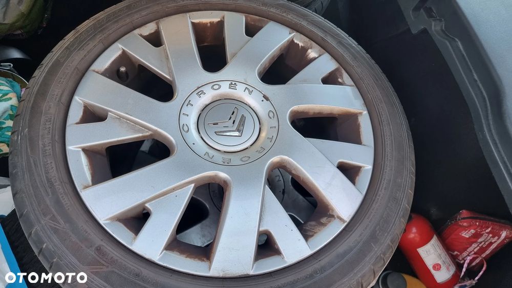 Citroën C4 1.6 HDi FAP VTR - 9