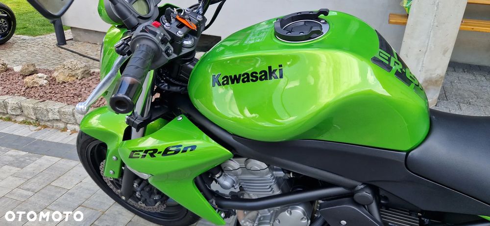 Kawasaki ER - 11