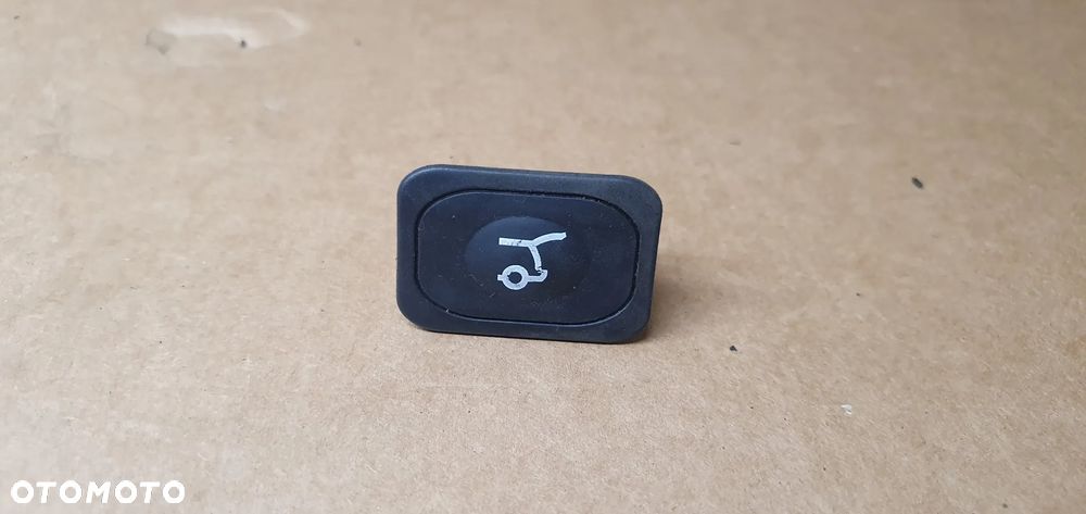 Przełącznik włącznik otwierania klapy bagażnika Ford C-Max MK2 DJ5T-14K147-AA - 1