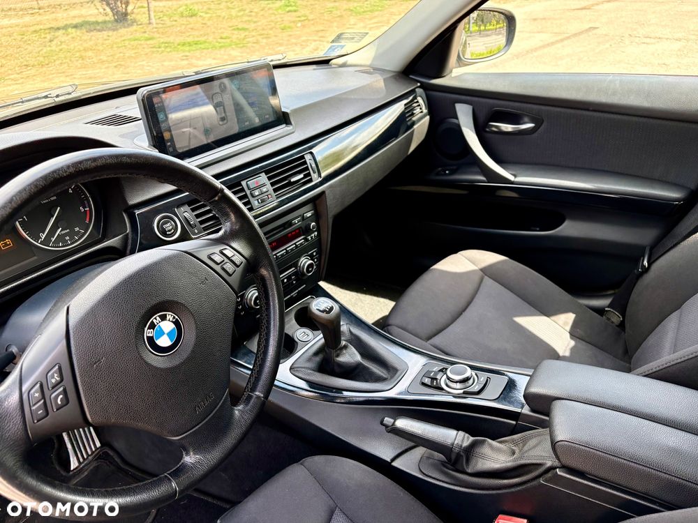 BMW Seria 3 - 12