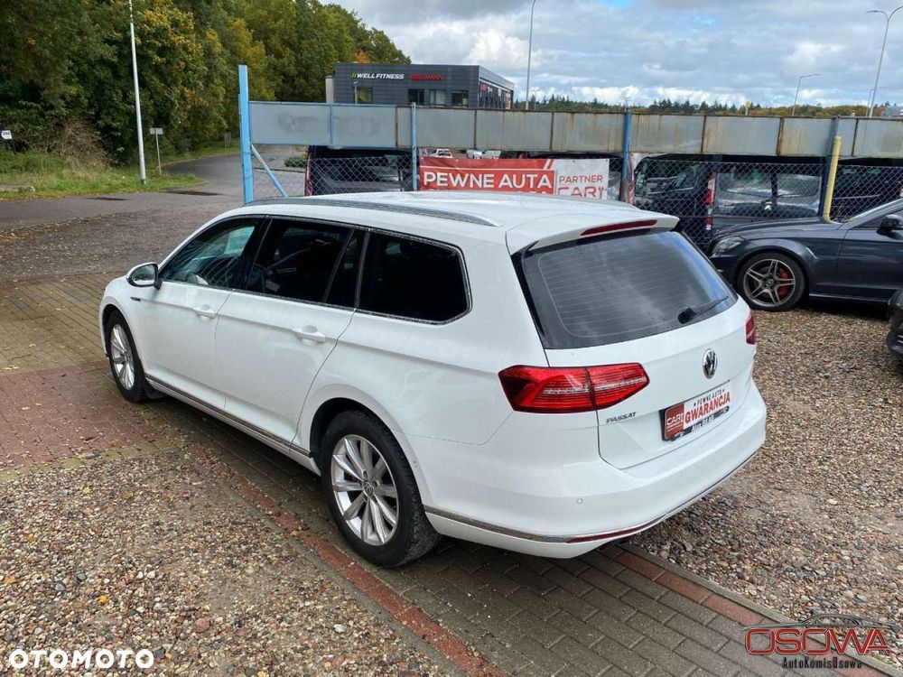 Volkswagen Passat - 8