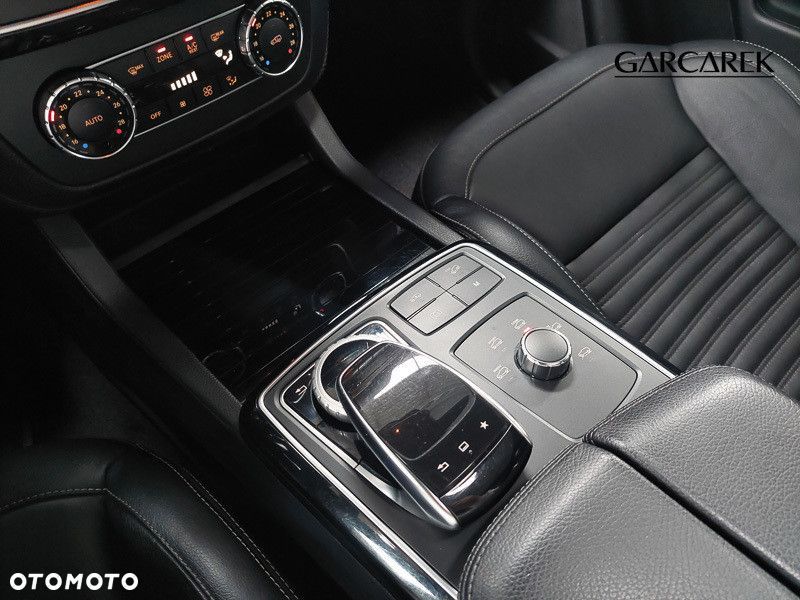 Mercedes-Benz GLE 350 d 4-Matic - 28