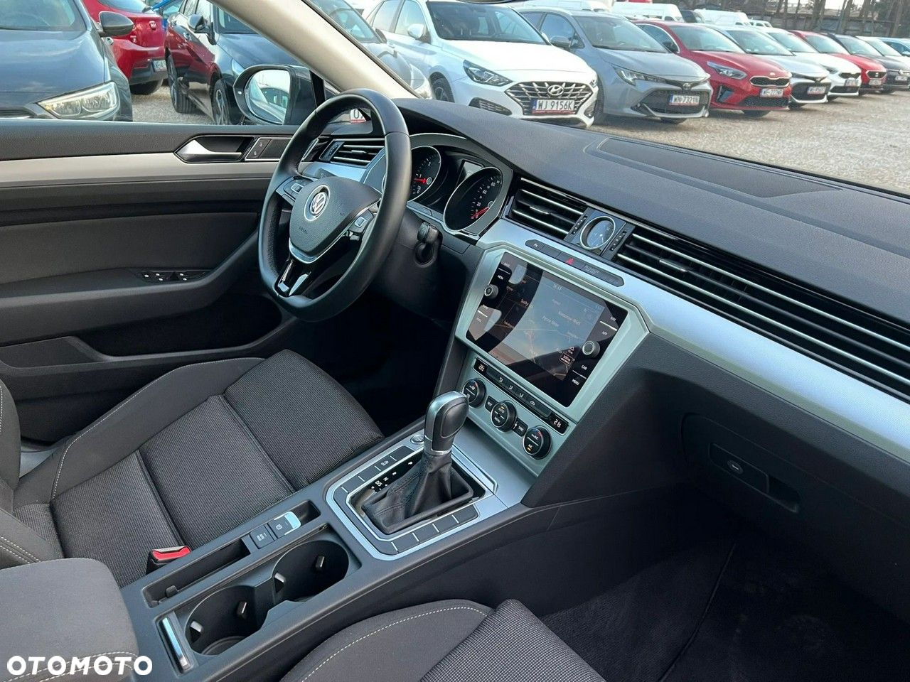 Volkswagen Passat - 4