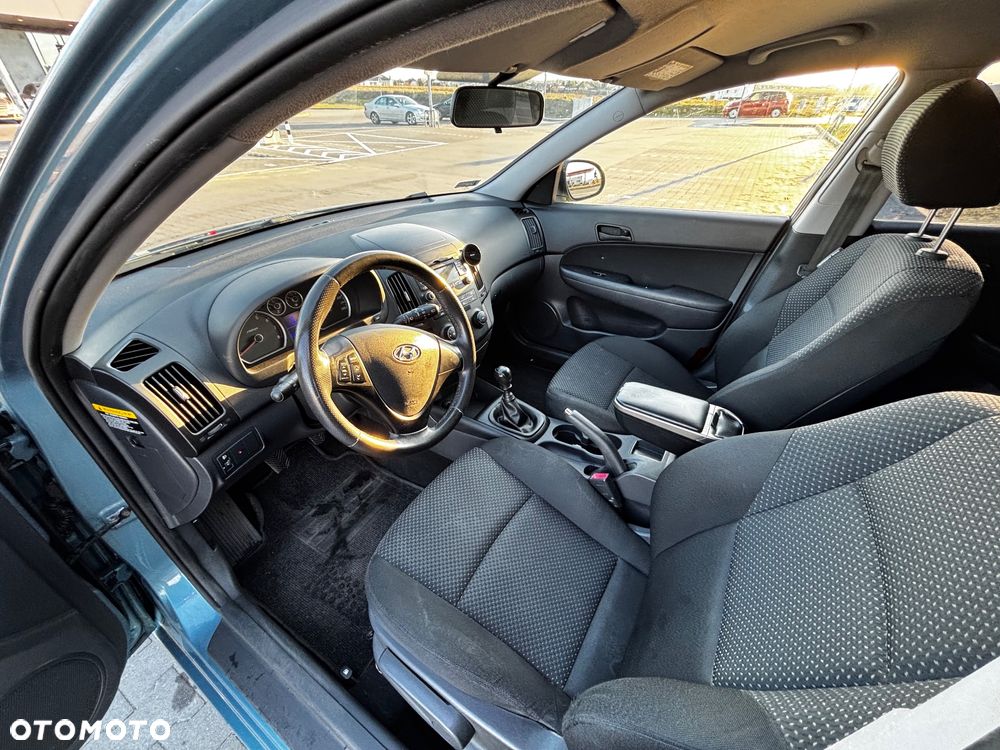 Hyundai i30 1.4 Classic + - 7