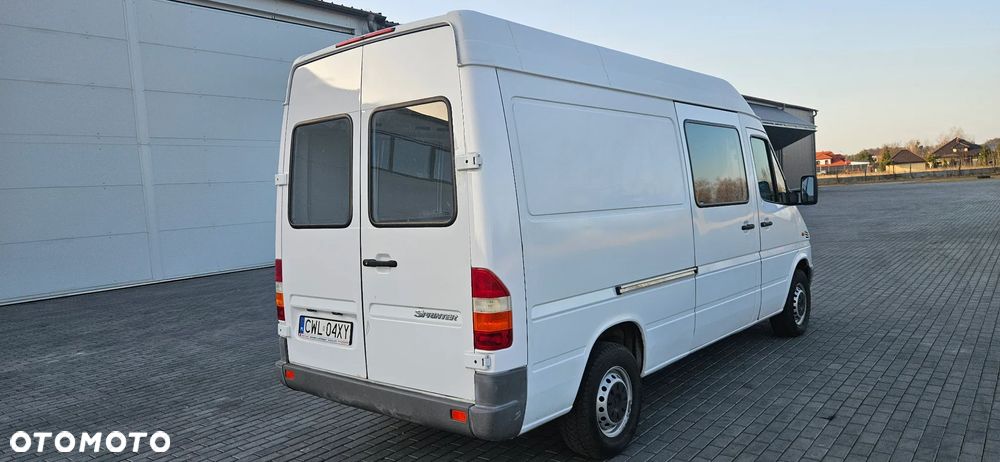 Mercedes-Benz Sprinter - 4