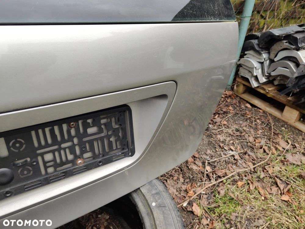 MERCEDES W203 Kombi Klapa Tylna Kombi 723 Zielona Szyba - 9