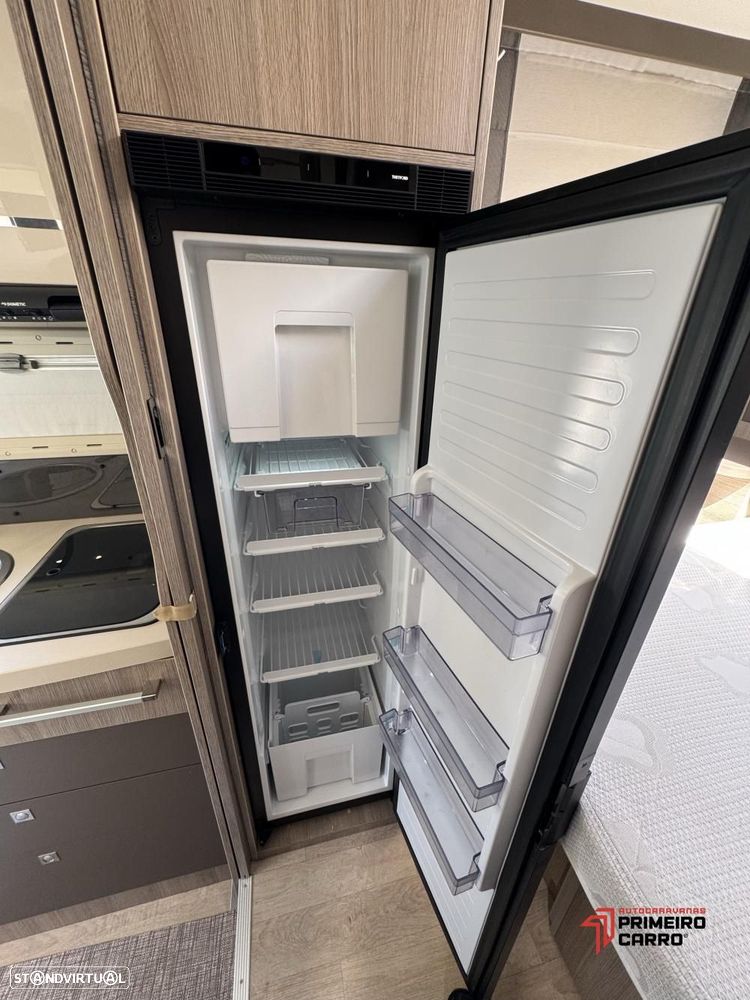 Challenger Quartz 278 eb c. central e basculante 2,49m - 12