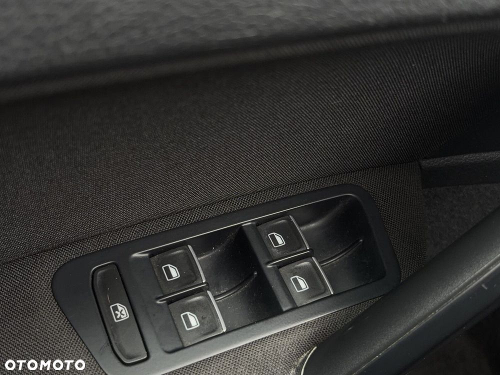 Volkswagen Golf - 15