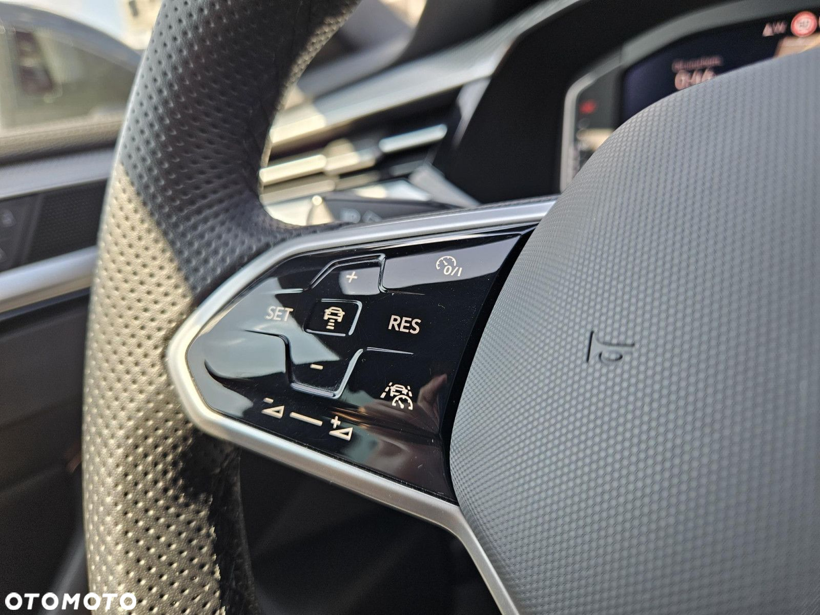 Volkswagen Arteon 2.0 TSI R-Line DSG - 22