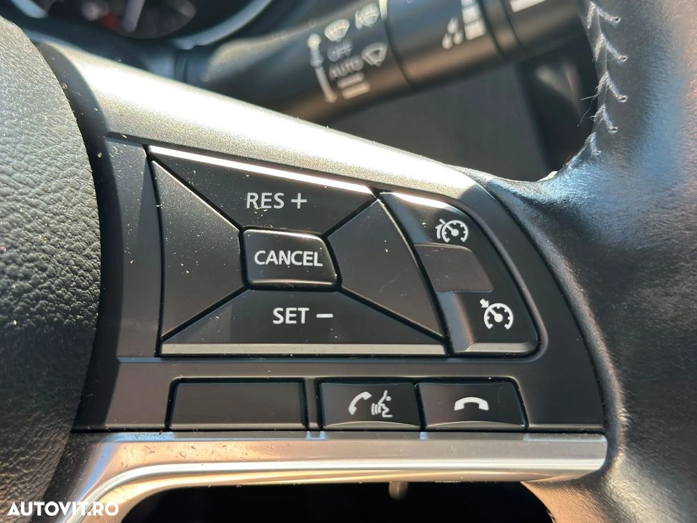 Nissan Qashqai 1.5 DCI Start/Stop N-Connecta - 30