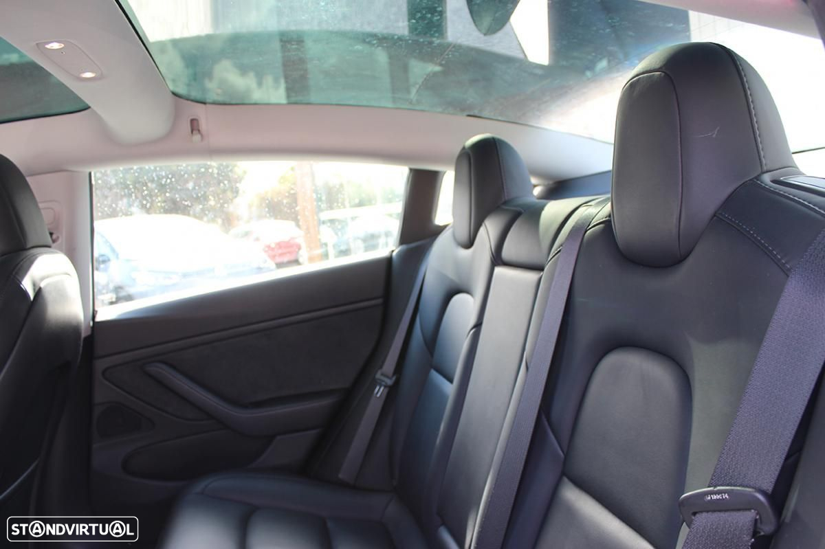 Tesla Model 3 Long-Range Dual Motor AWD - 18