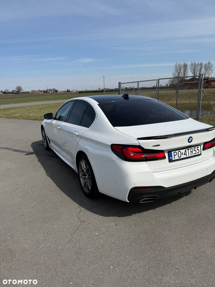 BMW Seria 5 520d xDrive M Sport sport - 4