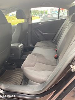 Volkswagen Passat 1.4 TSI Trendline - 16