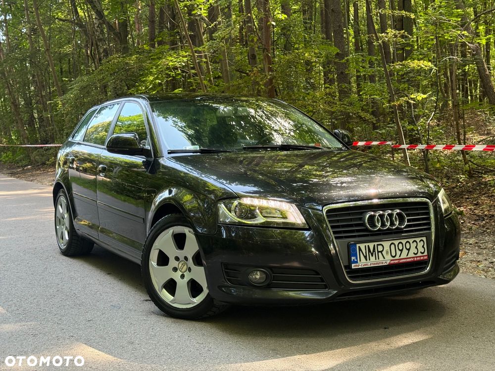 Audi A3 Sportback 2.0 TDI DPF Attraction - 2