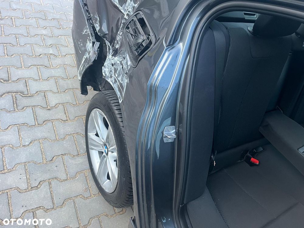 BMW Seria 3 320i Luxury Line - 9