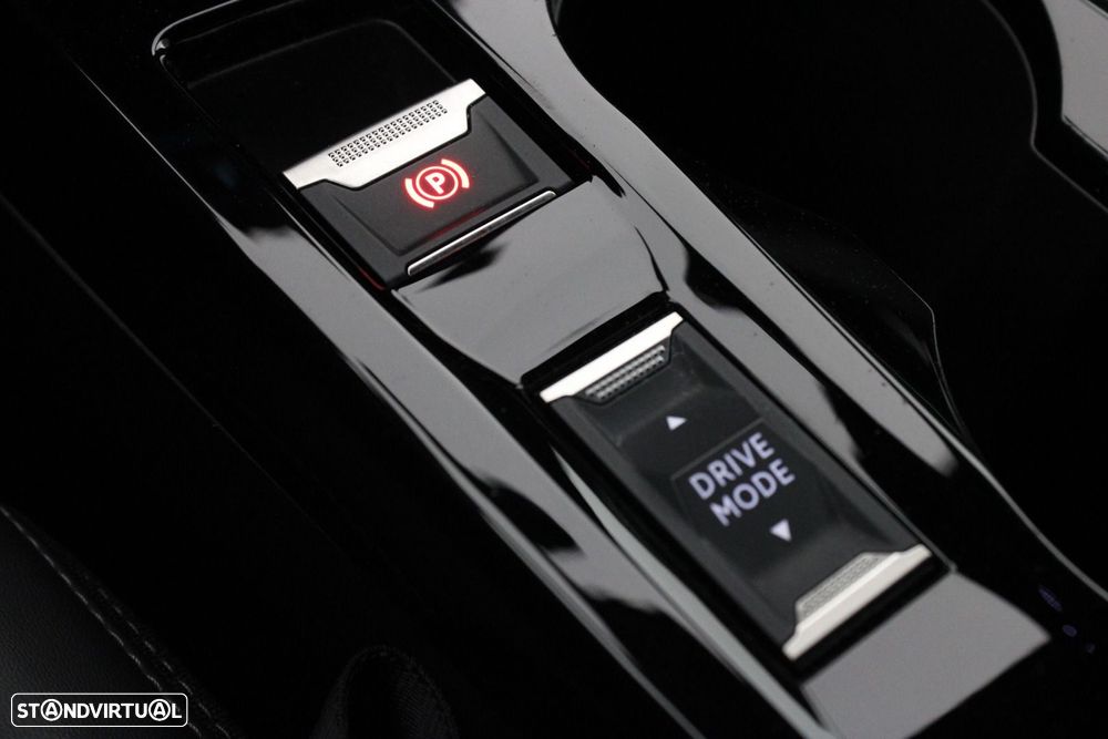 Peugeot e-2008 50 kWh GT Pack - 27