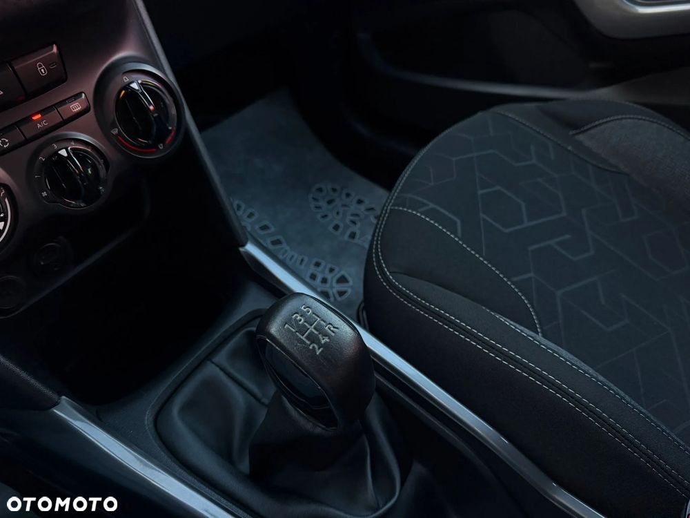 Peugeot 2008 1.2 Pure Tech Allure S&S - 40