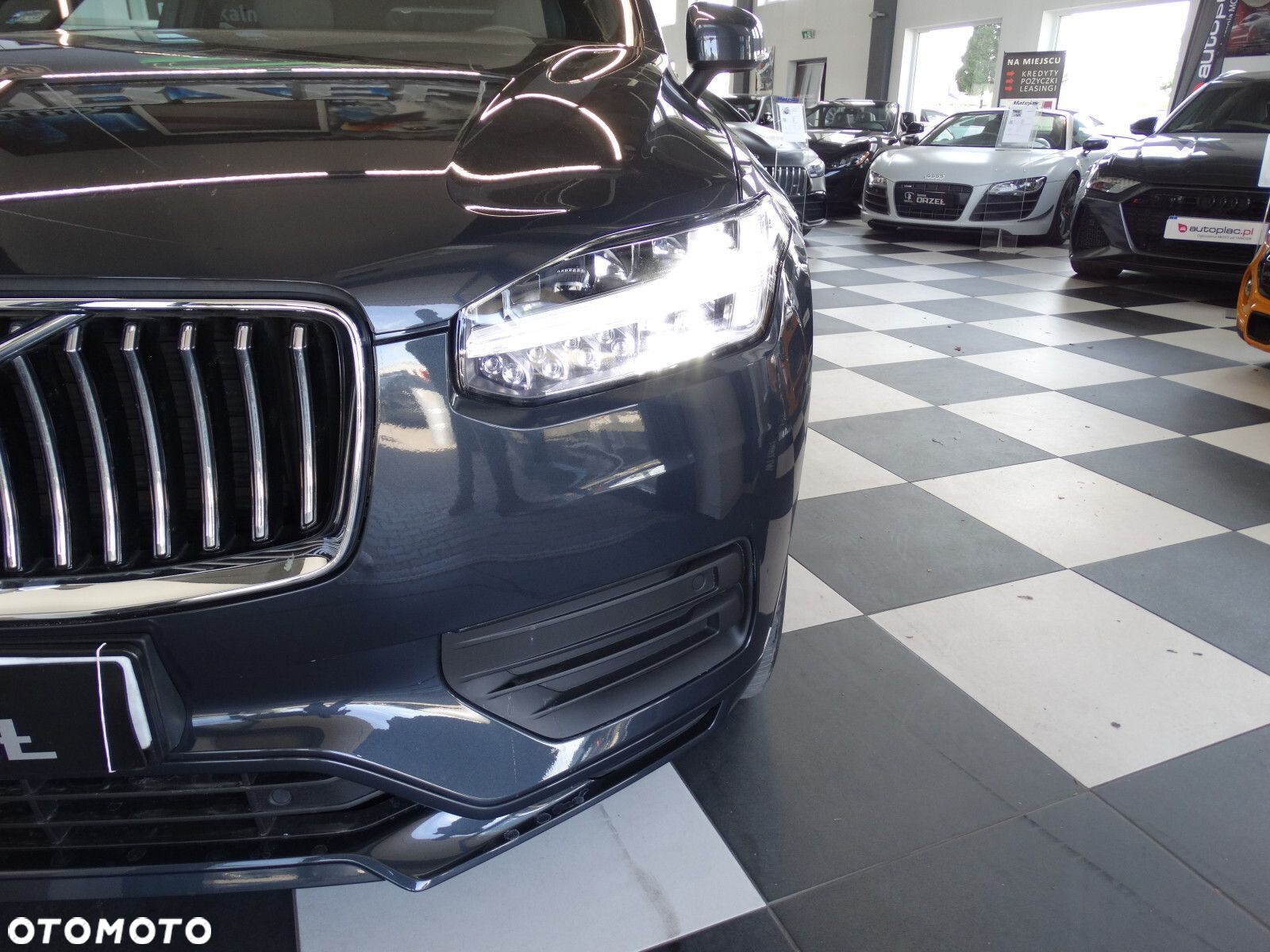 Volvo XC 90 - 32