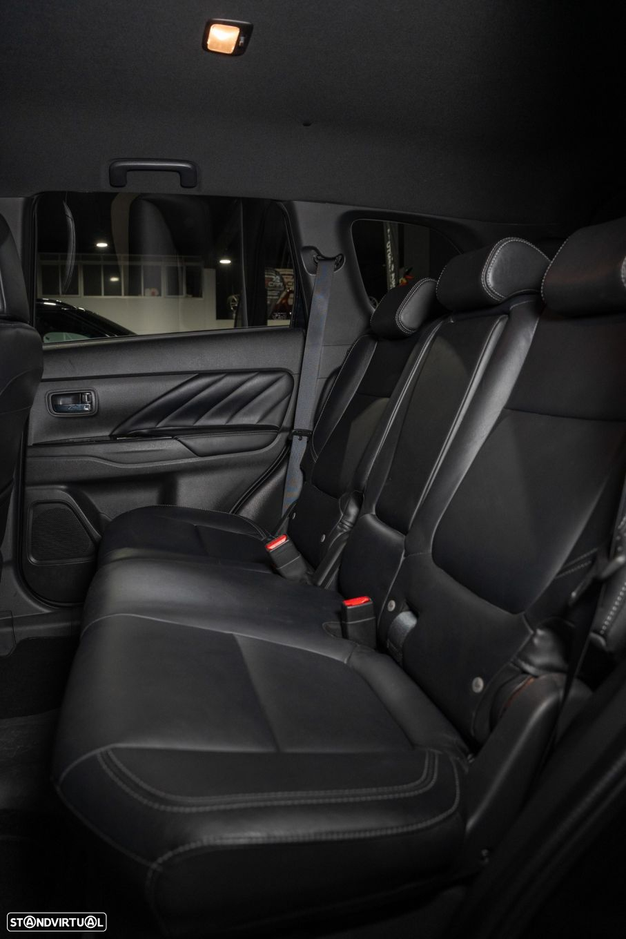 Mitsubishi Outlander 2.4 PHEV Instyle - 21