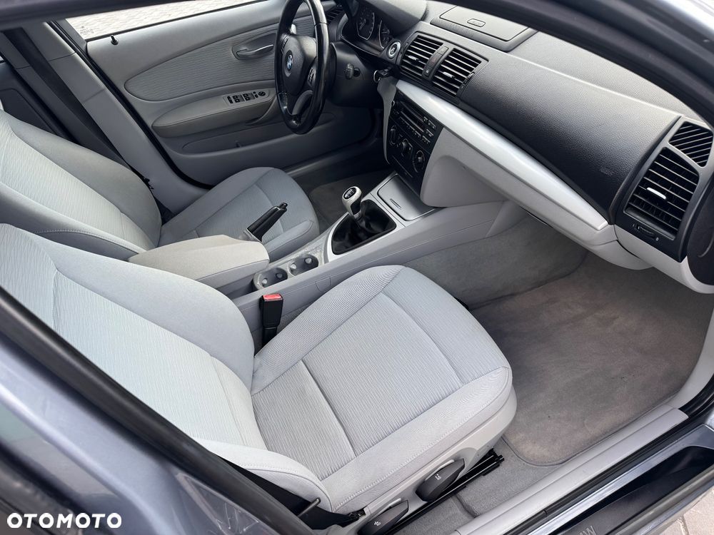 BMW Seria 1 116i - 14