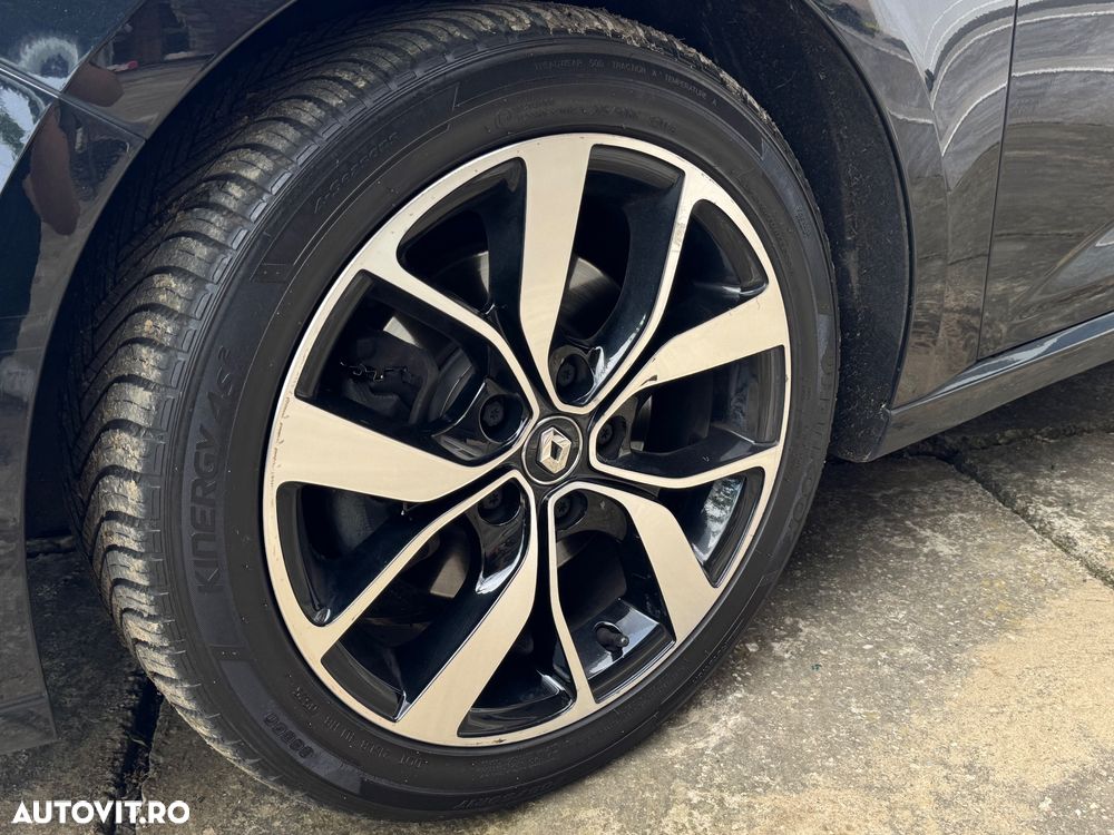 Renault Megane ENERGY TCe 160 EDC BOSE EDITION - 39