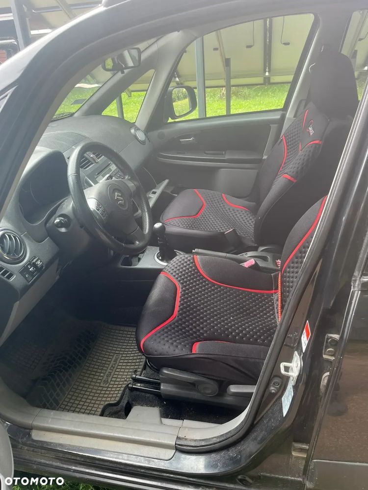 Suzuki SX4 1.6 Topline Edition 4WD - 5