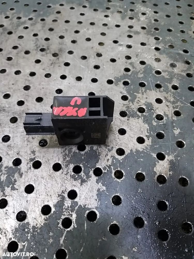 Senzor impact opel astra j 13502577 - 3