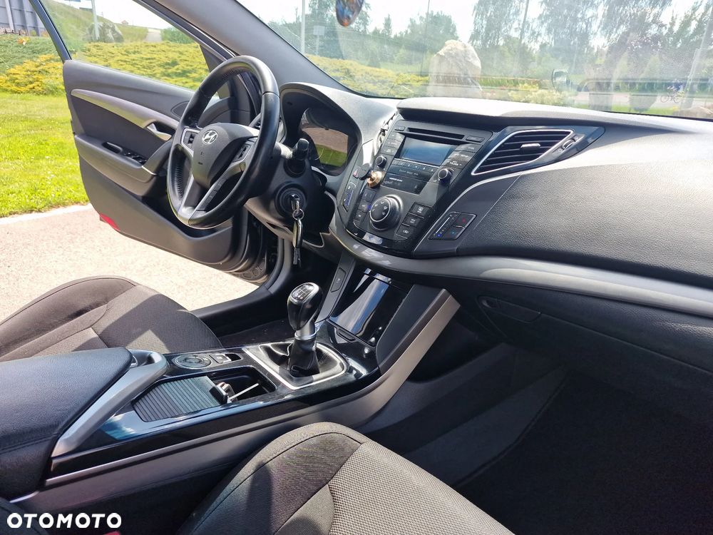 Hyundai i40 Kombi 1.6 Trend - 28