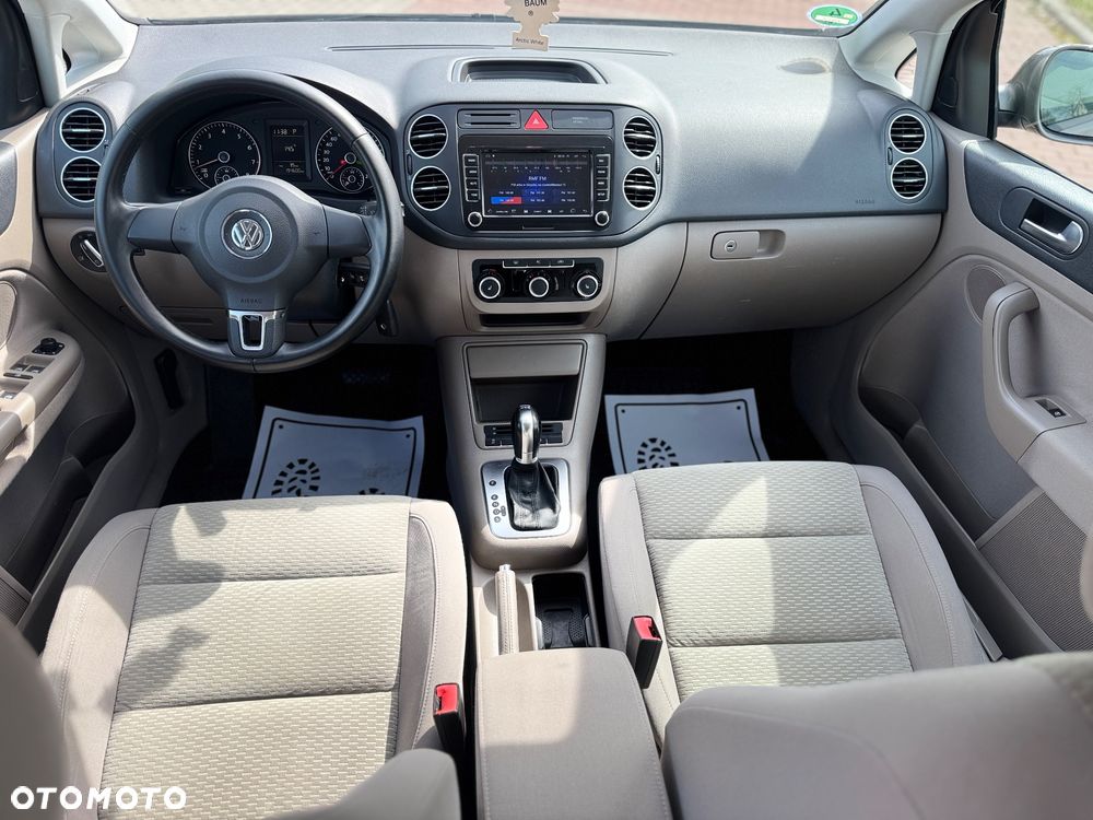 Volkswagen Golf Plus - 12