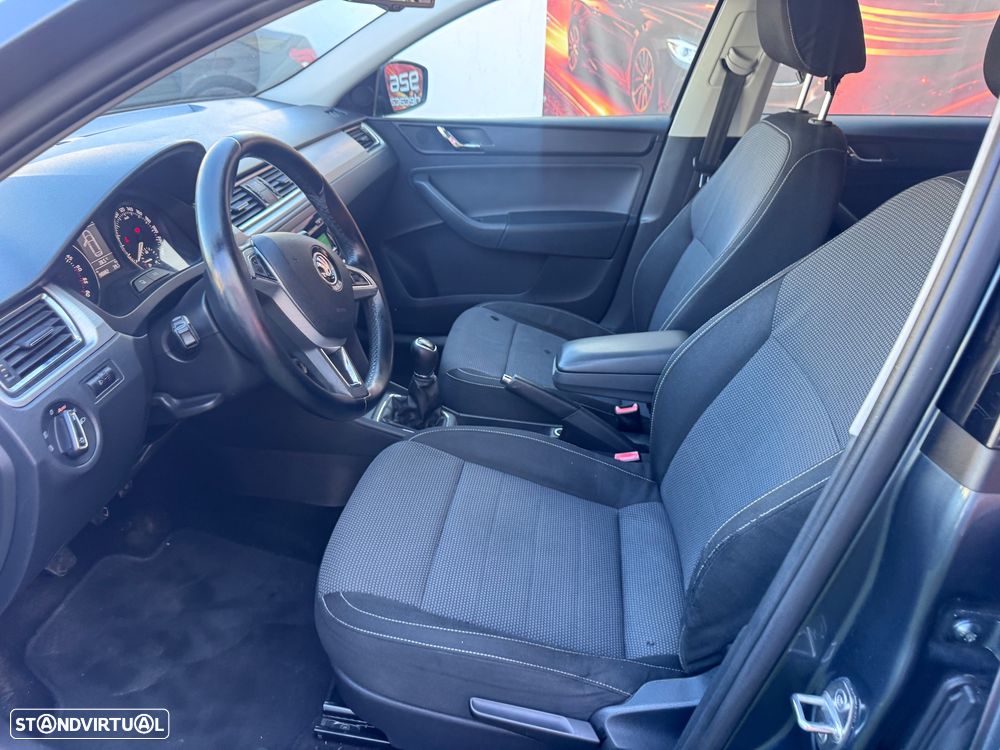 Skoda Rapid Spaceback 1.6 TDi Elegance - 17