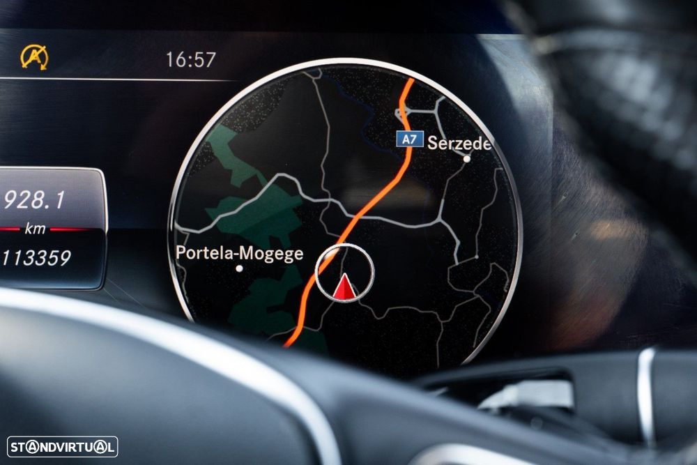 Mercedes-Benz E 220 d Avantgarde - 18