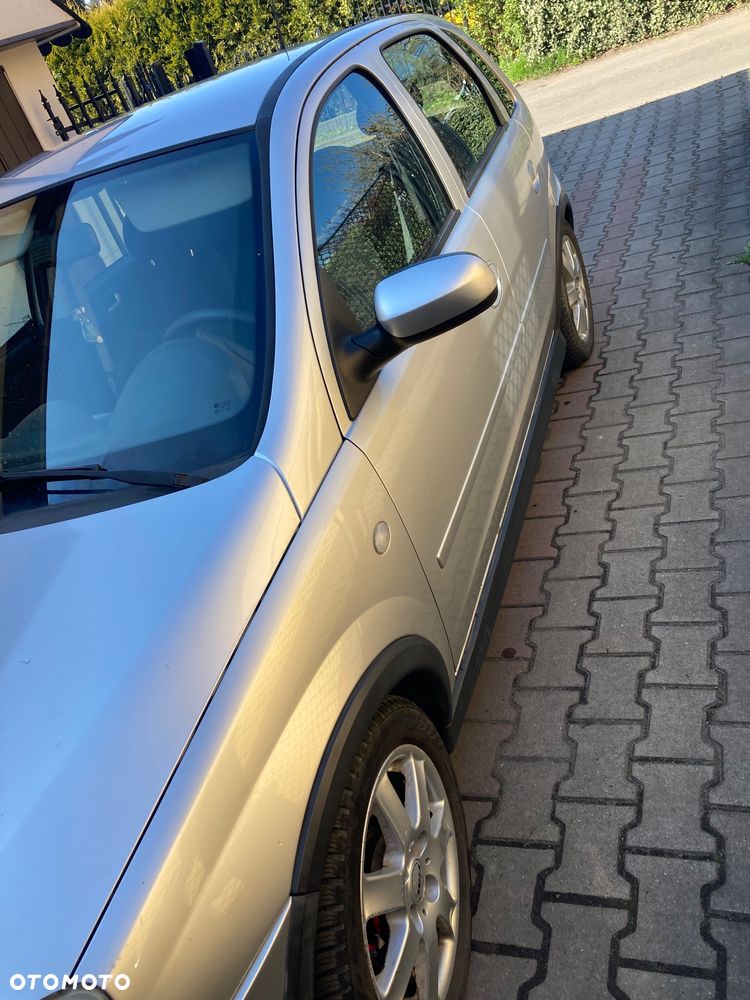 Opel Corsa 1.2 16V Cosmo - 5