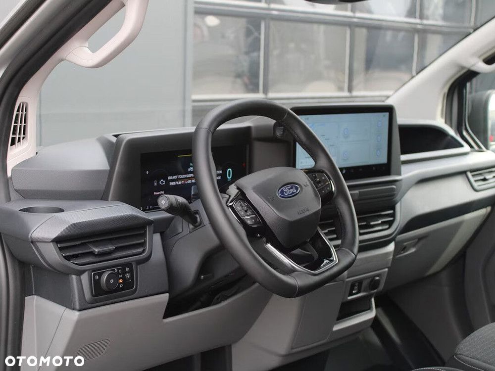 Ford transit-custom Trend Van 2.5 PHEV 232KM CVT FWD 320 L2 - 15