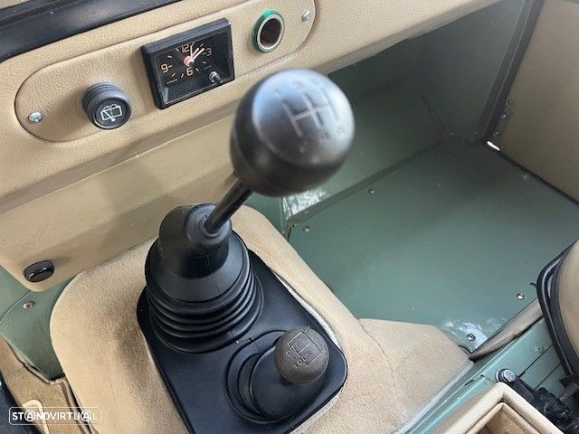 Land Rover Defender 90 2.5 TDi Metal Top - 21