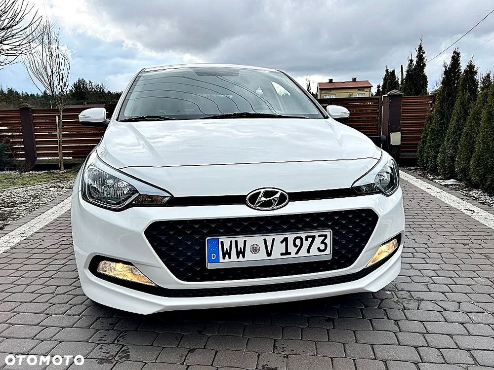 Hyundai i20 blue 1.2 YES Gold - 16