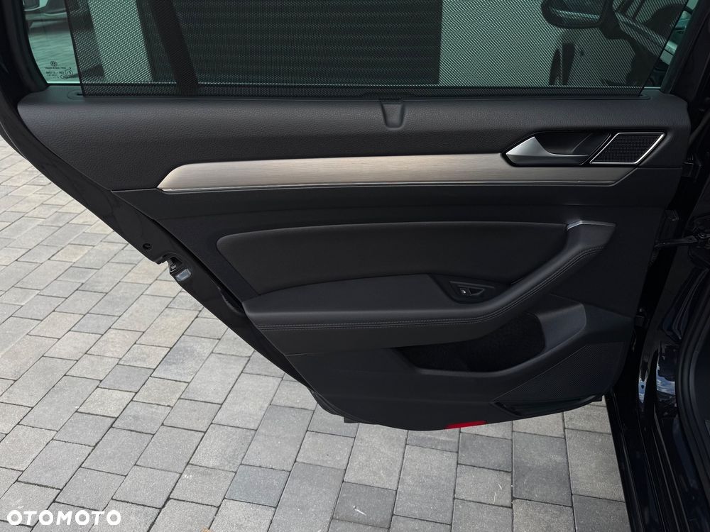 Volkswagen Passat 2.0 TDI 4Mot Elegance DSG - 35