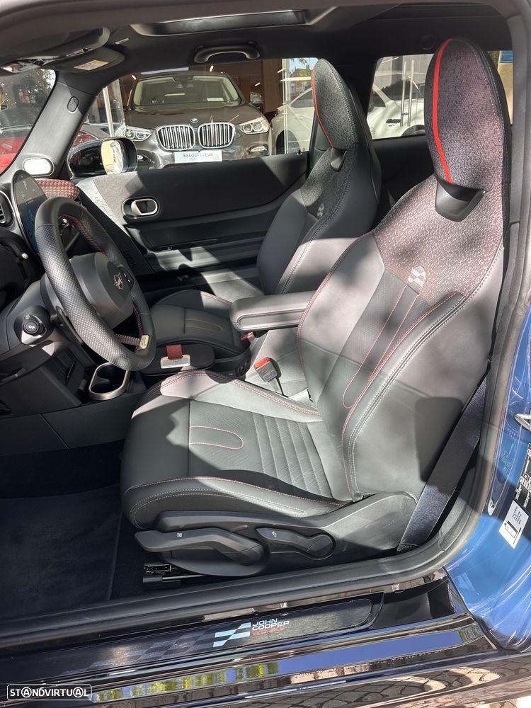MINI 3 Portas John Cooper Works Plus Auto Desportiva - 22