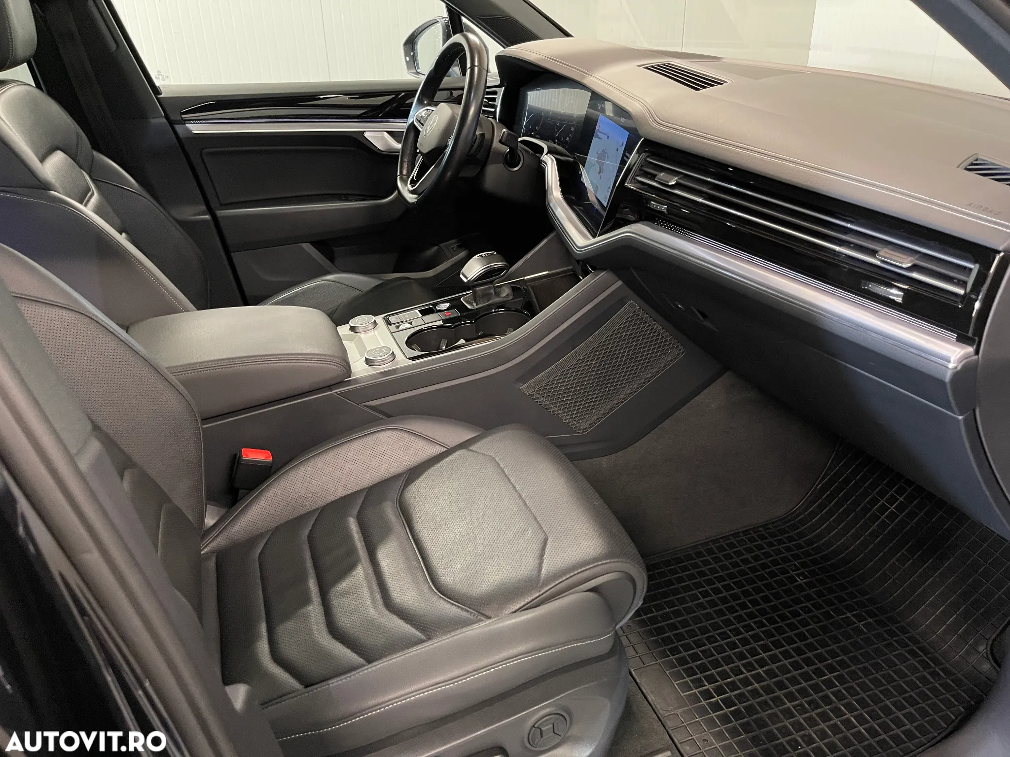 Volkswagen Touareg V6 TDI Elegance - 12