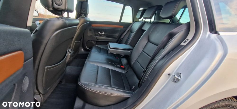 Renault Laguna 3.0 dCi V6 Initiale - 9