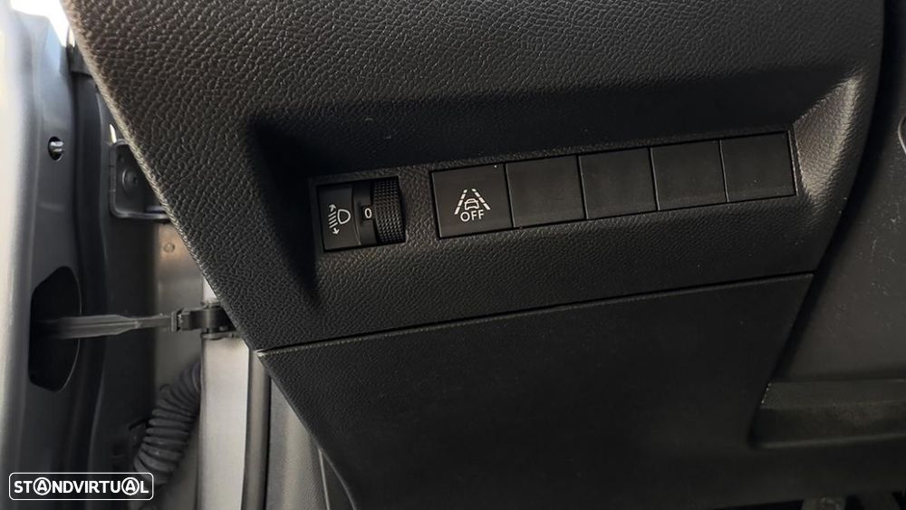 Peugeot e-208 50 kWh Active - 18