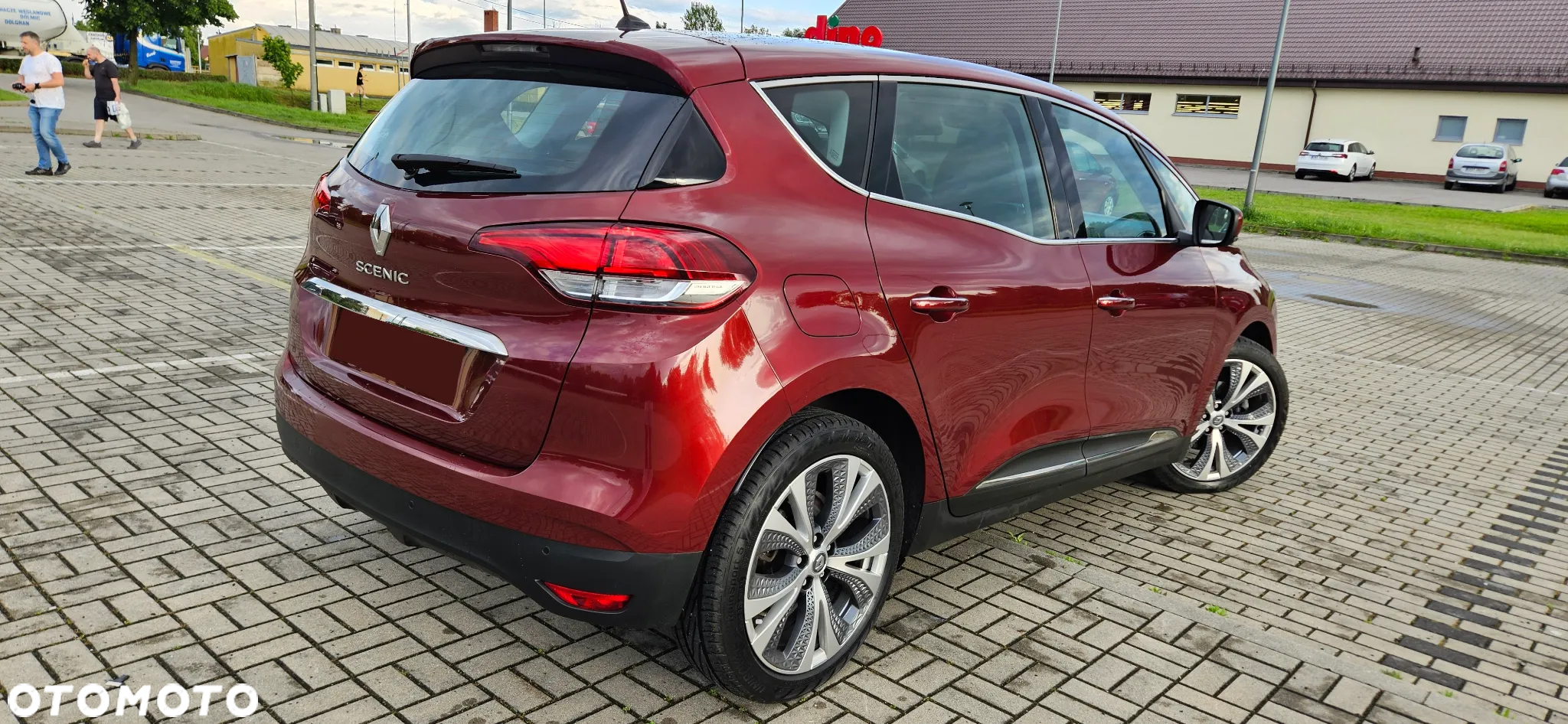 Renault Scenic ENERGY TCe 130 S&S Paris - 4