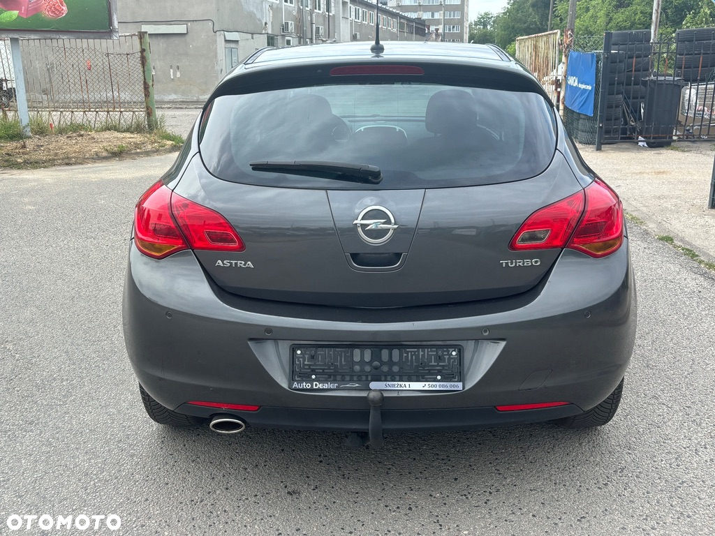 Opel Astra 1.4 Turbo Design Edition - 9
