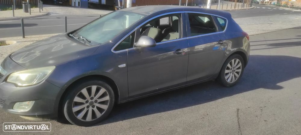 Opel Astra 1.7 CDTI DPF Cosmo - 7